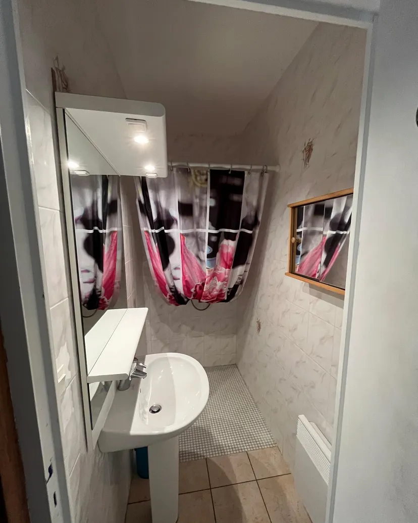 Séjour authentique en Périgord : Votre gîte cosy avec piscine, étang partagé et jardin privatif!
