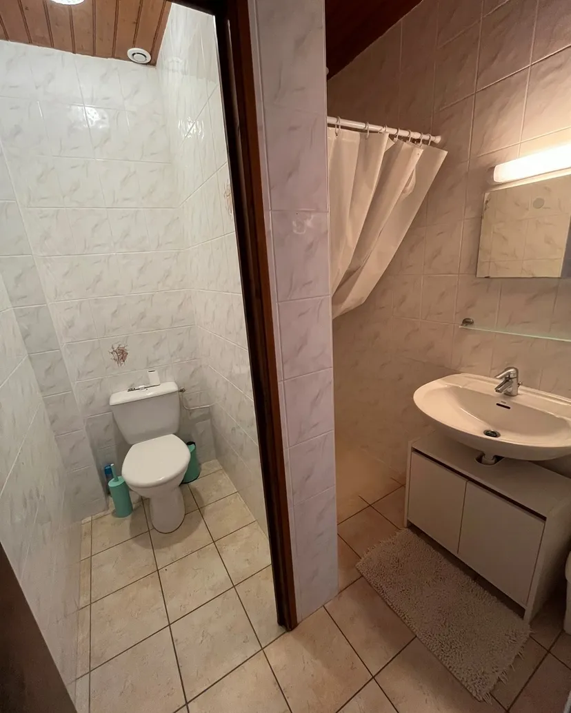 Escapade cosy en Périgord : Gîte pour 2 à 4 personnes avec piscine et accès à l'étang !