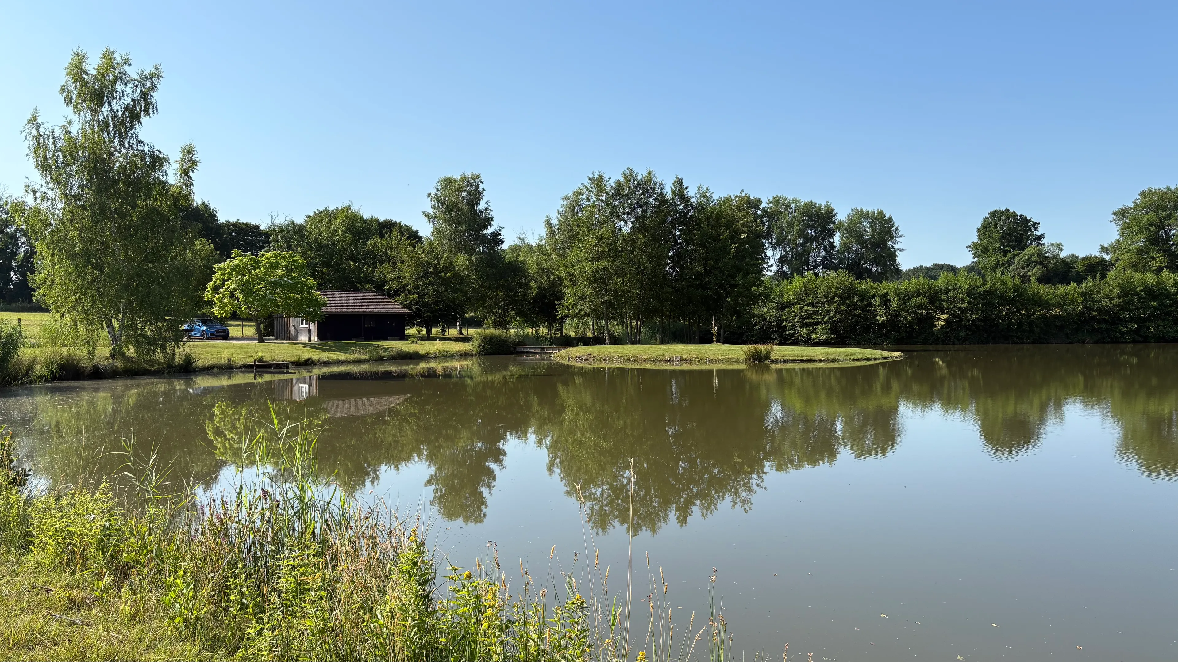 Etang à louer de 1.5ha avec une cabane