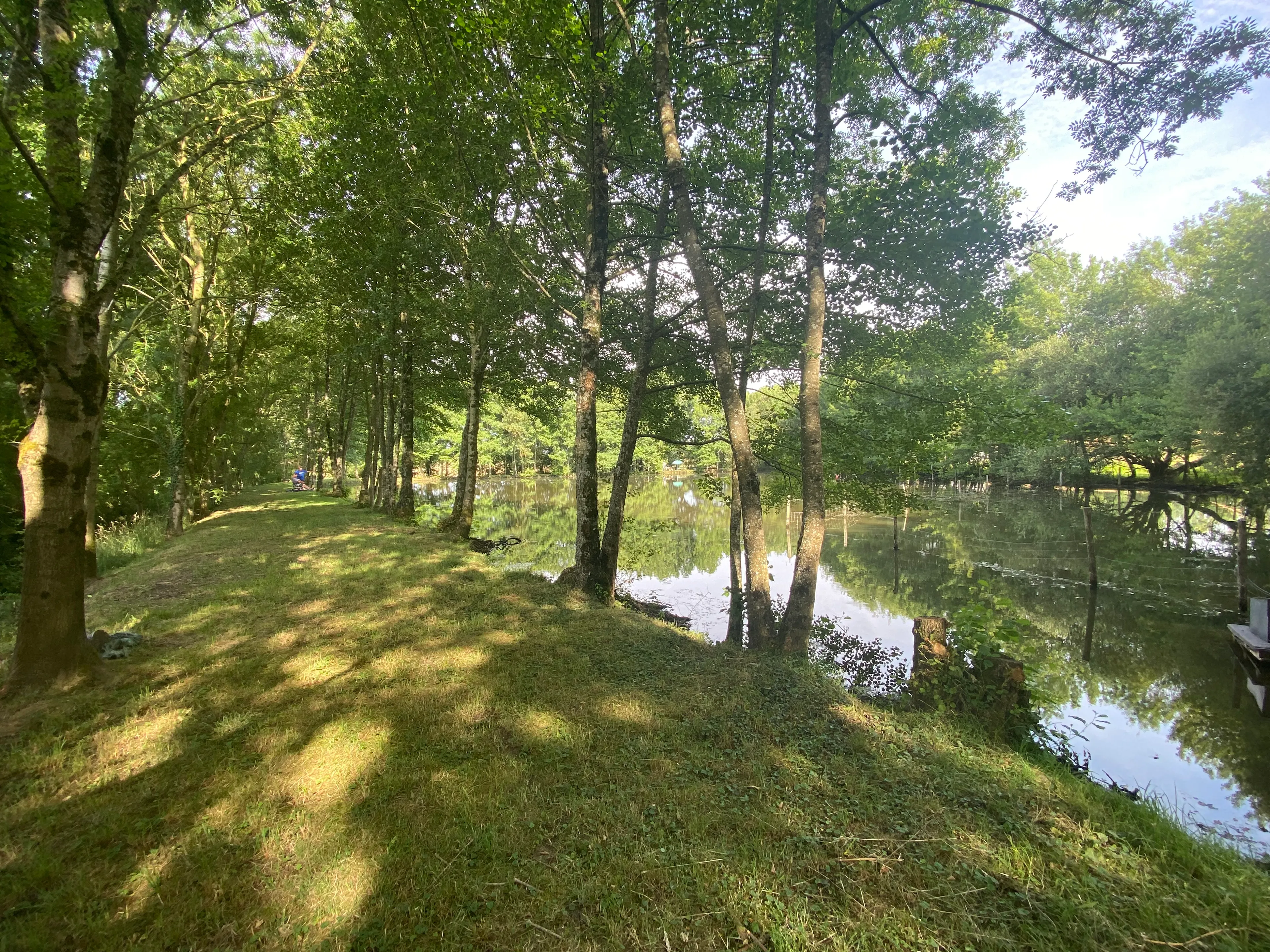 Etang à louer pour les vacances avec son mobil home dans le département de Maine-et-Loire