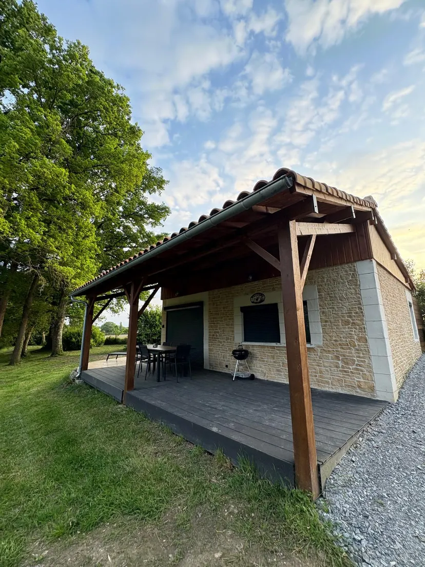 Three ponds with cottage in Nouvelle-Aquitaine