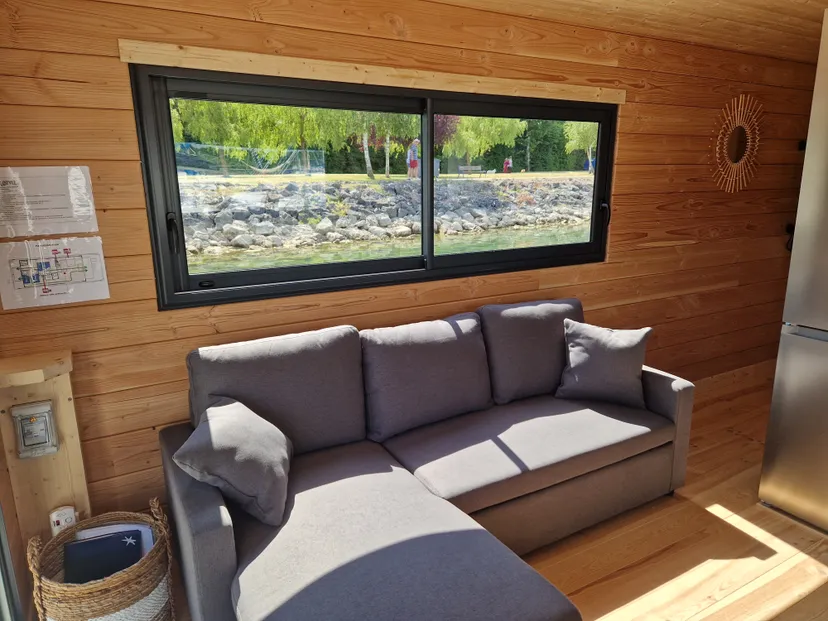 Maison flottante pour 6 personnnes dans un cadre d'exception