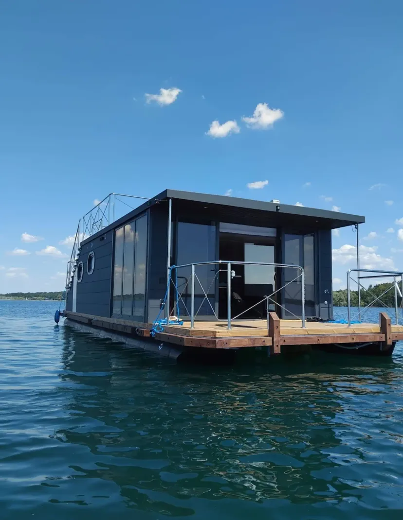 Bateau écologique sur le lac du Der - Navigation sans permis