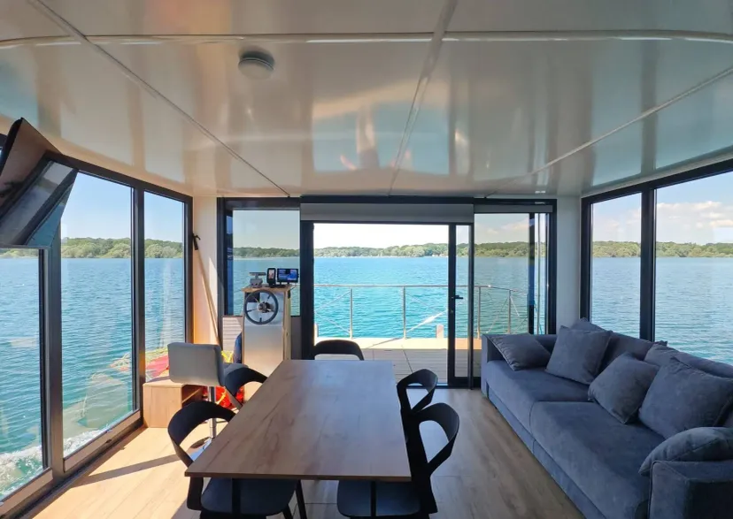 Bateau écologique sur le lac du Der - Navigation sans permis