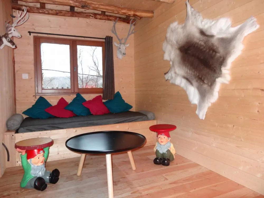 Magnifique cabane perchée dans les arbres de 2 à 6 couchages