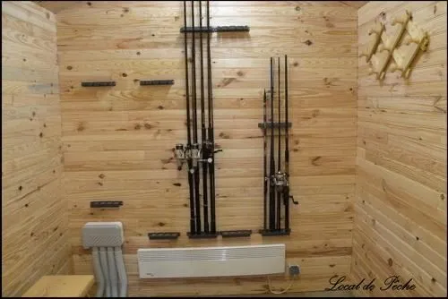 Chalet tout équipé au bord d’un lac de 45 hectares