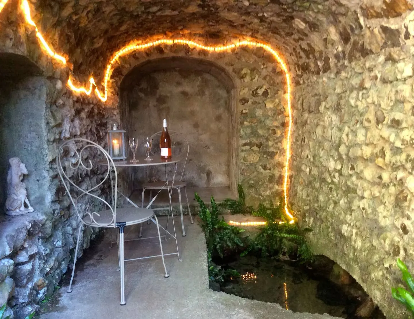 Chalet au bord du Loir, accès direct à la rivière