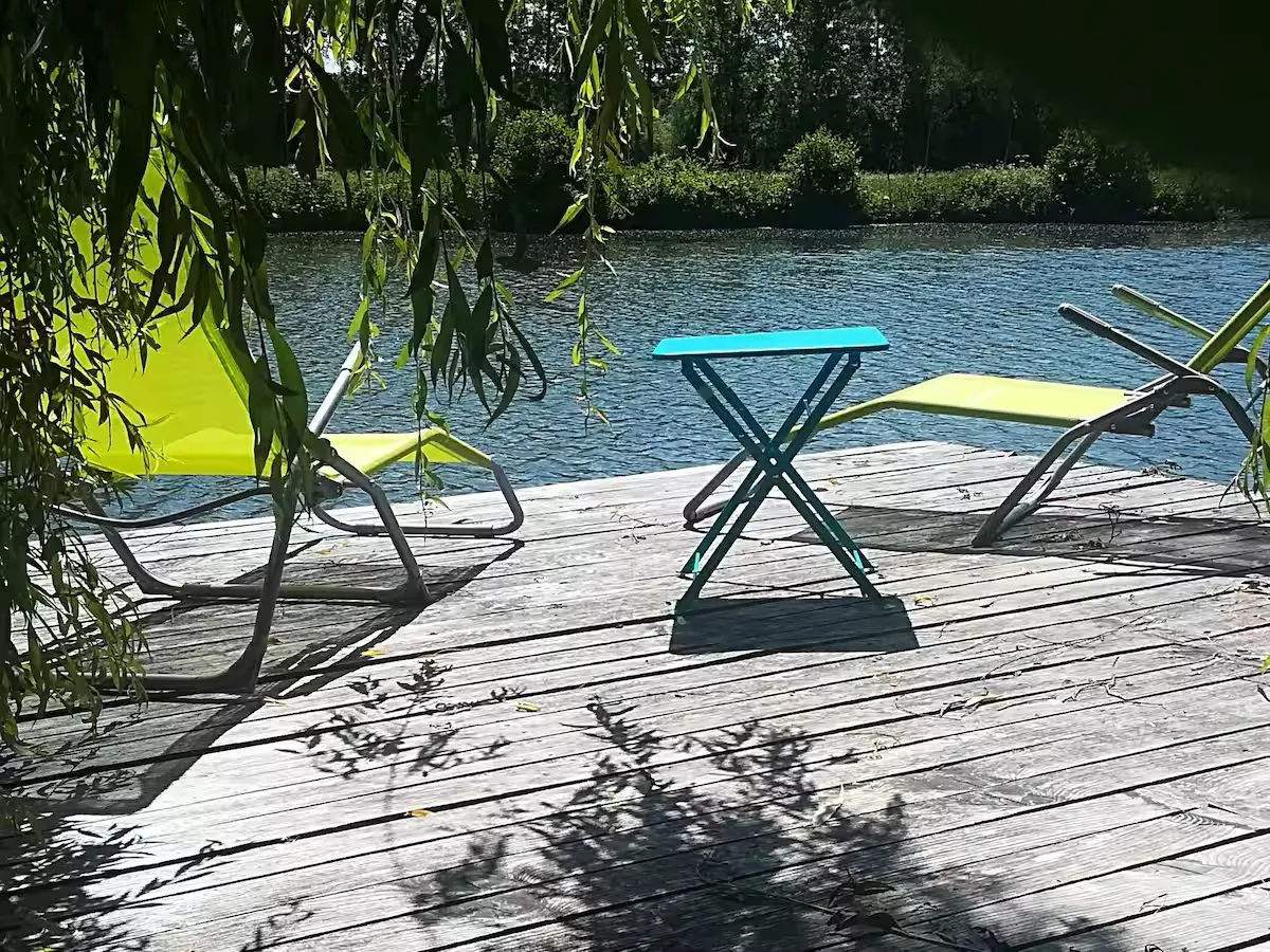 Chalet au bord du Loir, accès direct à la rivière