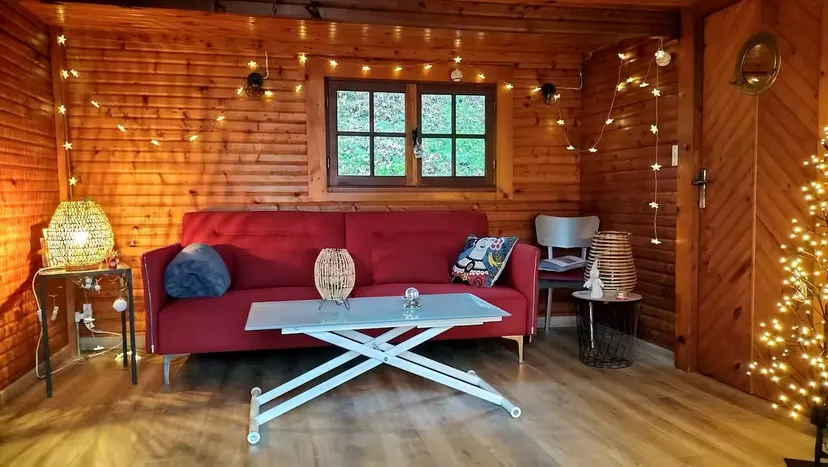 Chalet au bord du Loir, accès direct à la rivière