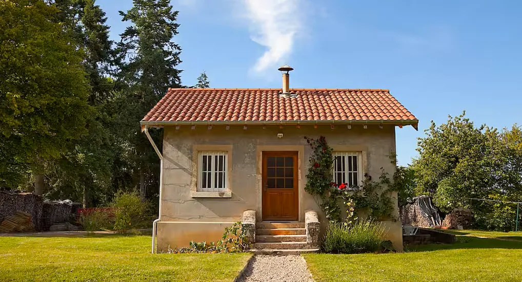 Location petit gîte dans les Dombes au bord d'un étang - PM