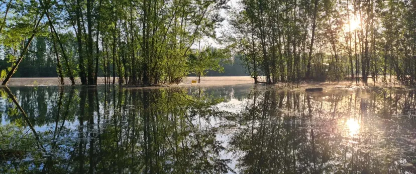 Plan d'eau de 17 hectares à la journée près de Bordeaux
