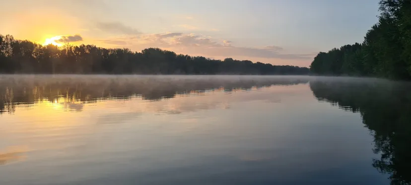 Plan d'eau de 17ha à 40km de Bordeaux pour une journée pêche et loisirs