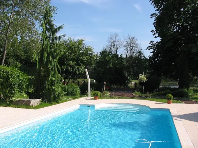 Chalet pour 5 personnes avec étang, près de Belfort L