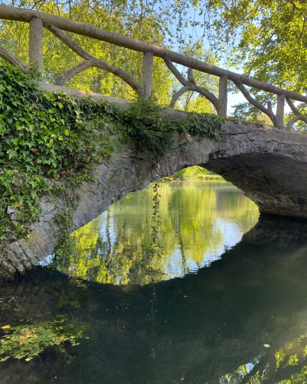 Le Lodge dans le parc d'un château avec accès à ses étangs