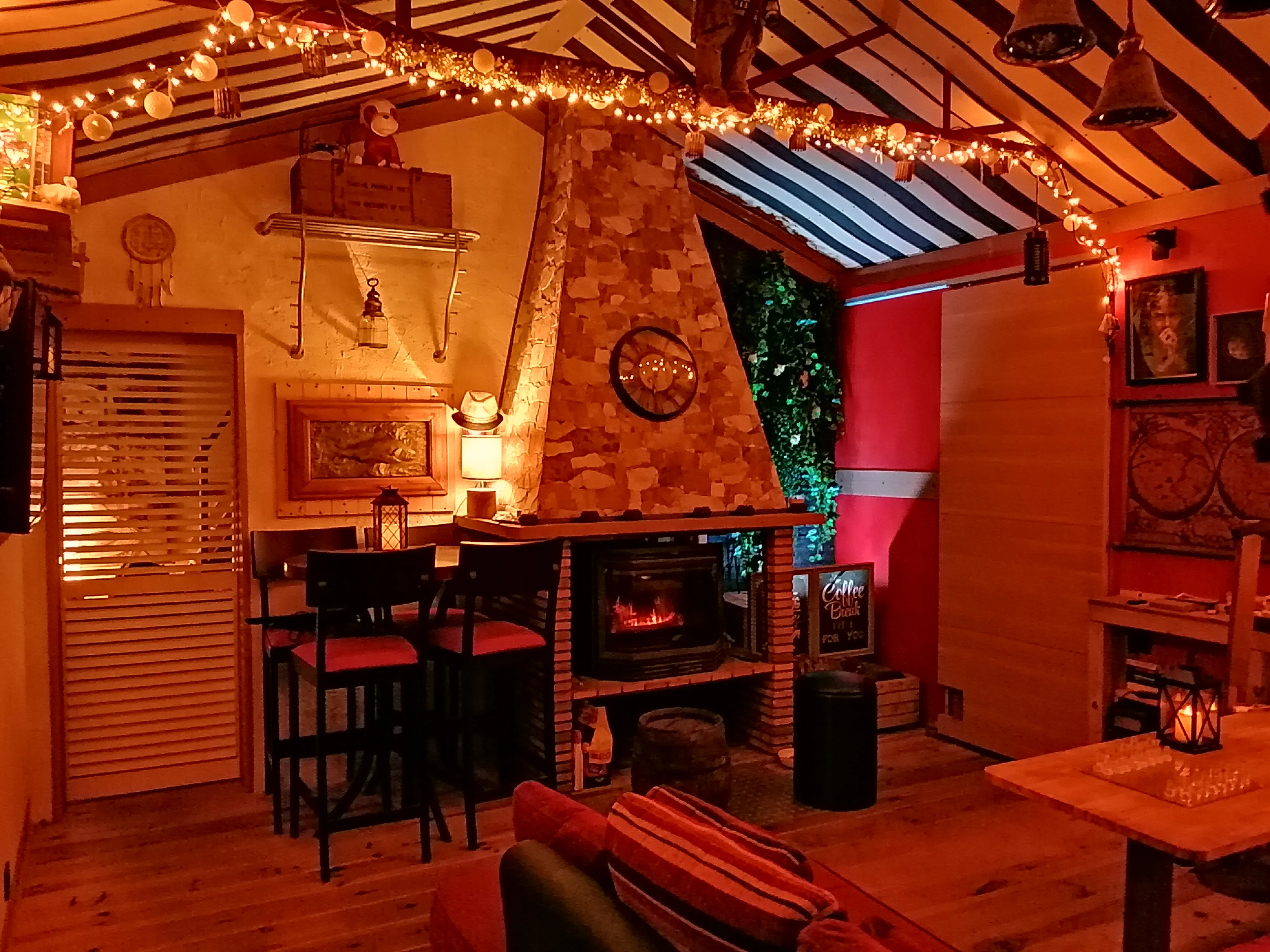 refuge confortable pour pêcheur sur une très jolie propriété avec étang