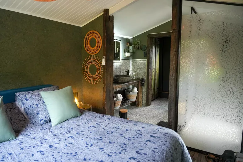 Cottage romantique au bord de l’eau avec jacuzzi privé et pêche 64