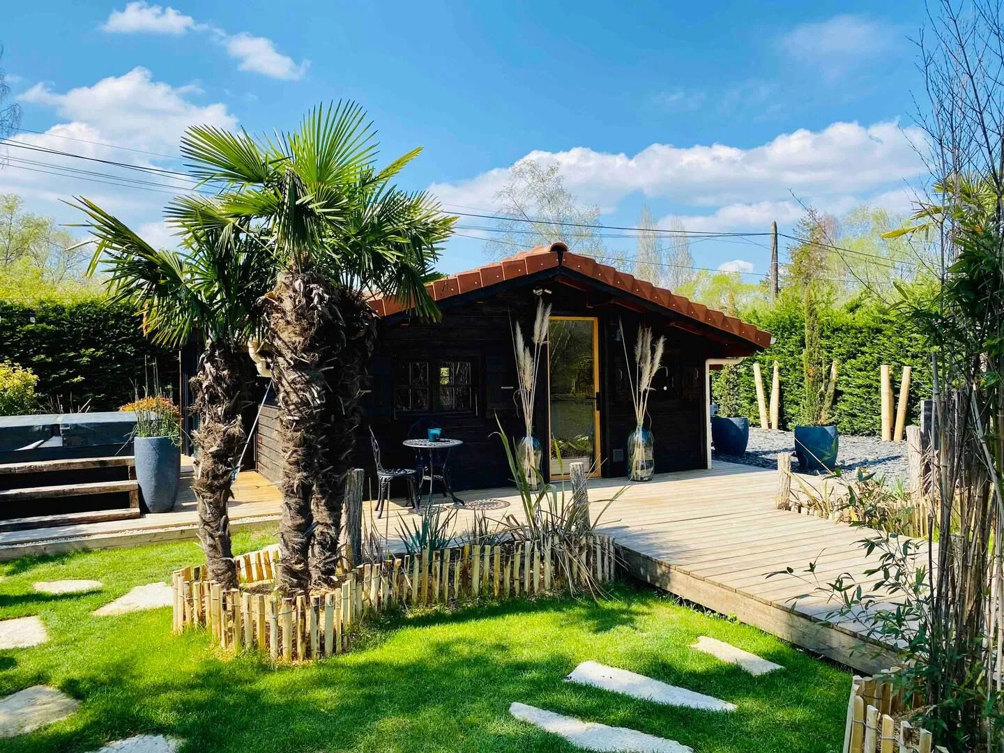 Cottage romantique au bord de l’eau avec jacuzzi privé et pêche 64