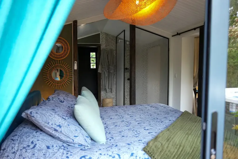 Cottage romantique au bord de l’eau avec jacuzzi privé et pêche 64