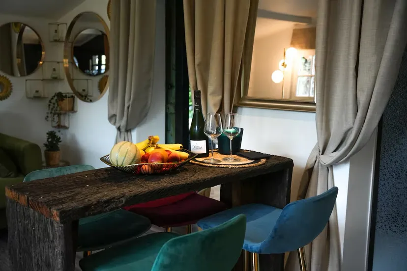Cottage romantique au bord de l’eau avec jacuzzi privé et pêche 64