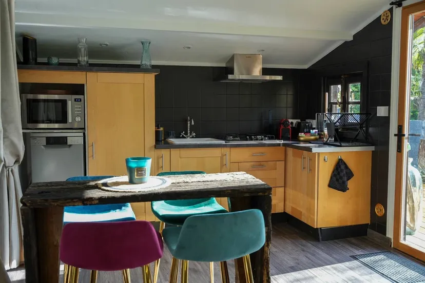 Cottage romantique au bord de l’eau avec jacuzzi privé et pêche 64
