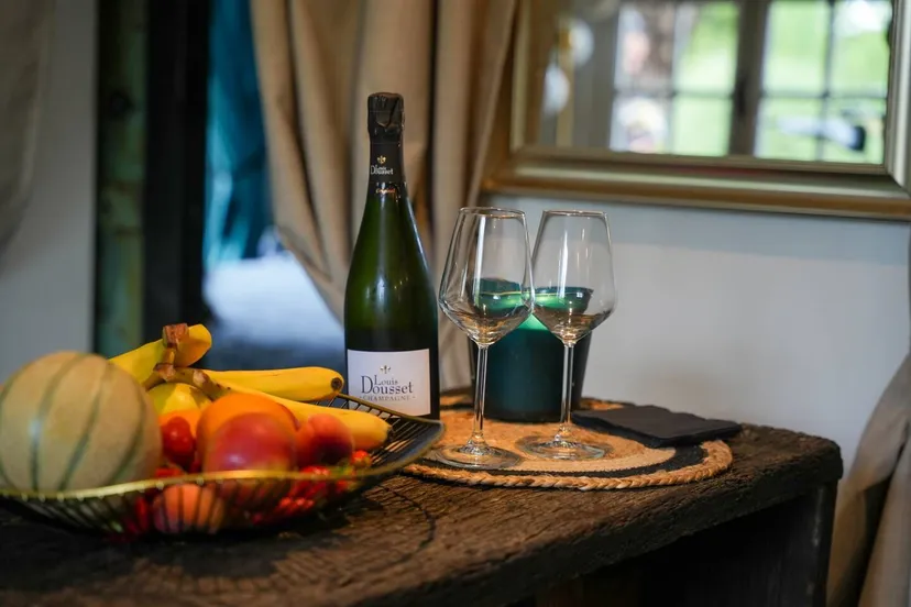Cottage romantique au bord de l’eau avec jacuzzi privé et pêche 64