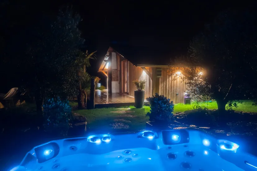 Petit havre romantique avec jacuzzi et pêche 54