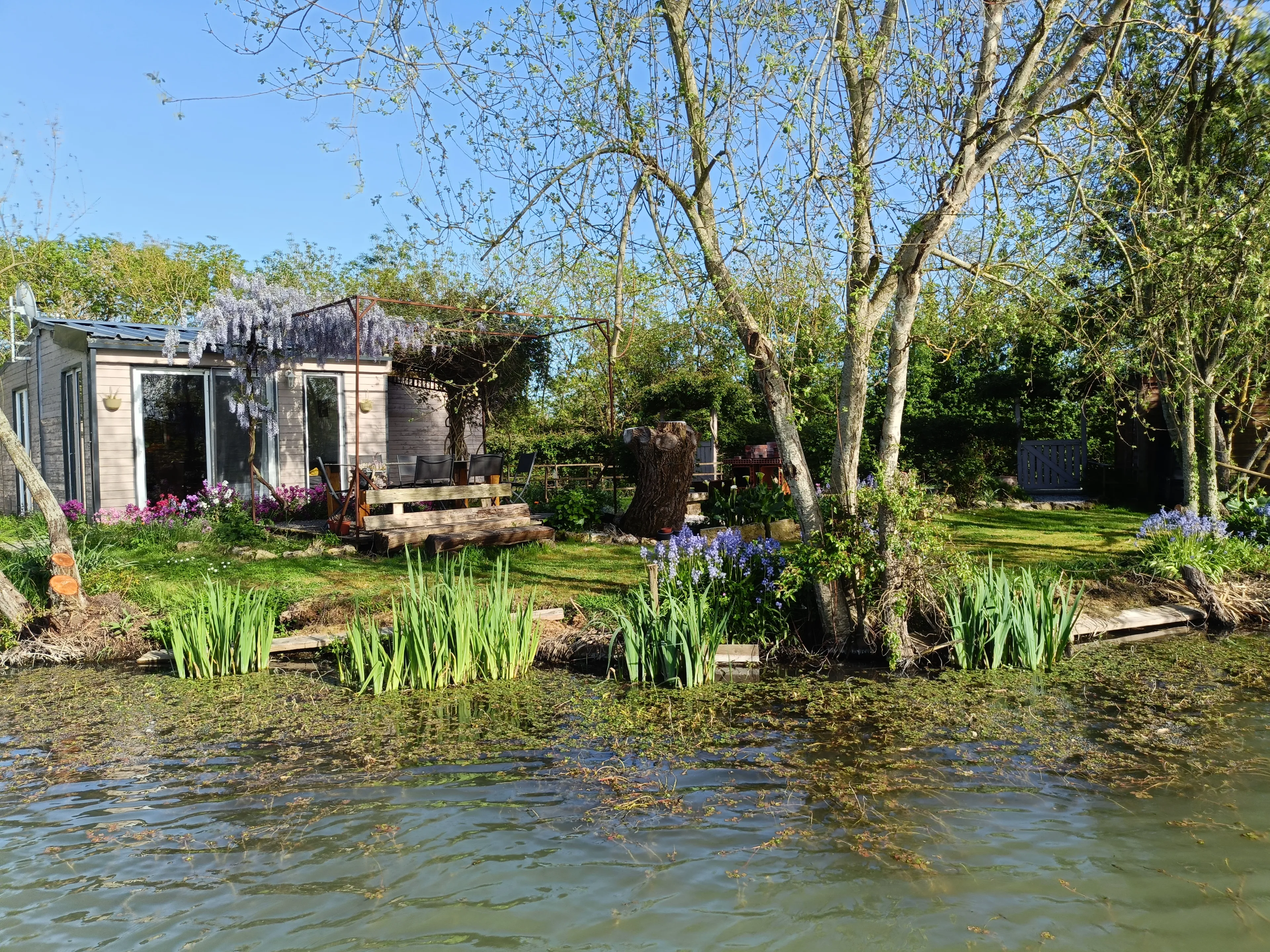 Maison 4 à 6 personnes en Vendée, au bord d’un étang privé de 2ha