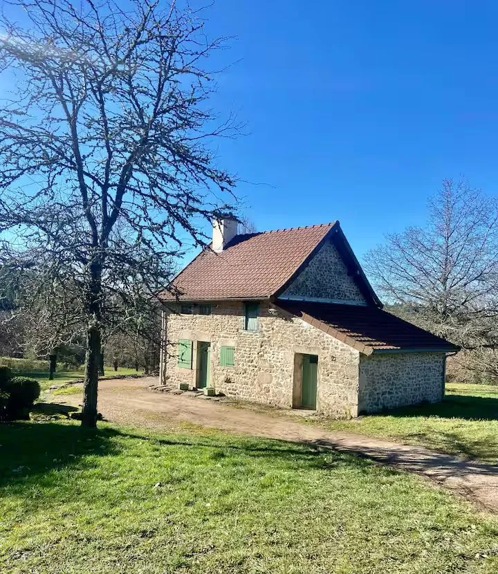 Havre de paix en pleine nature avec 3 étangs privé La Past
