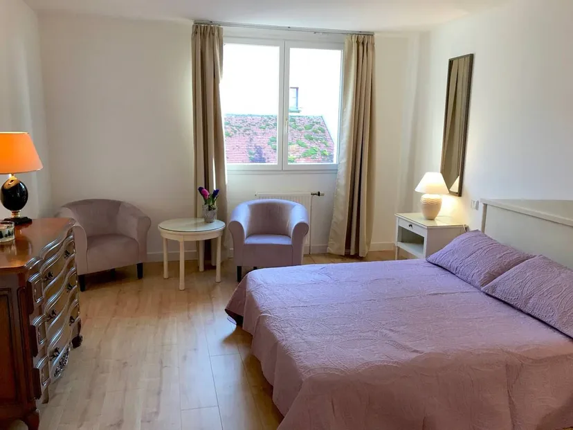 Grand gîte à louer dans le Morvan – 14 couchages, 3 étangs, 7 hectares de nature