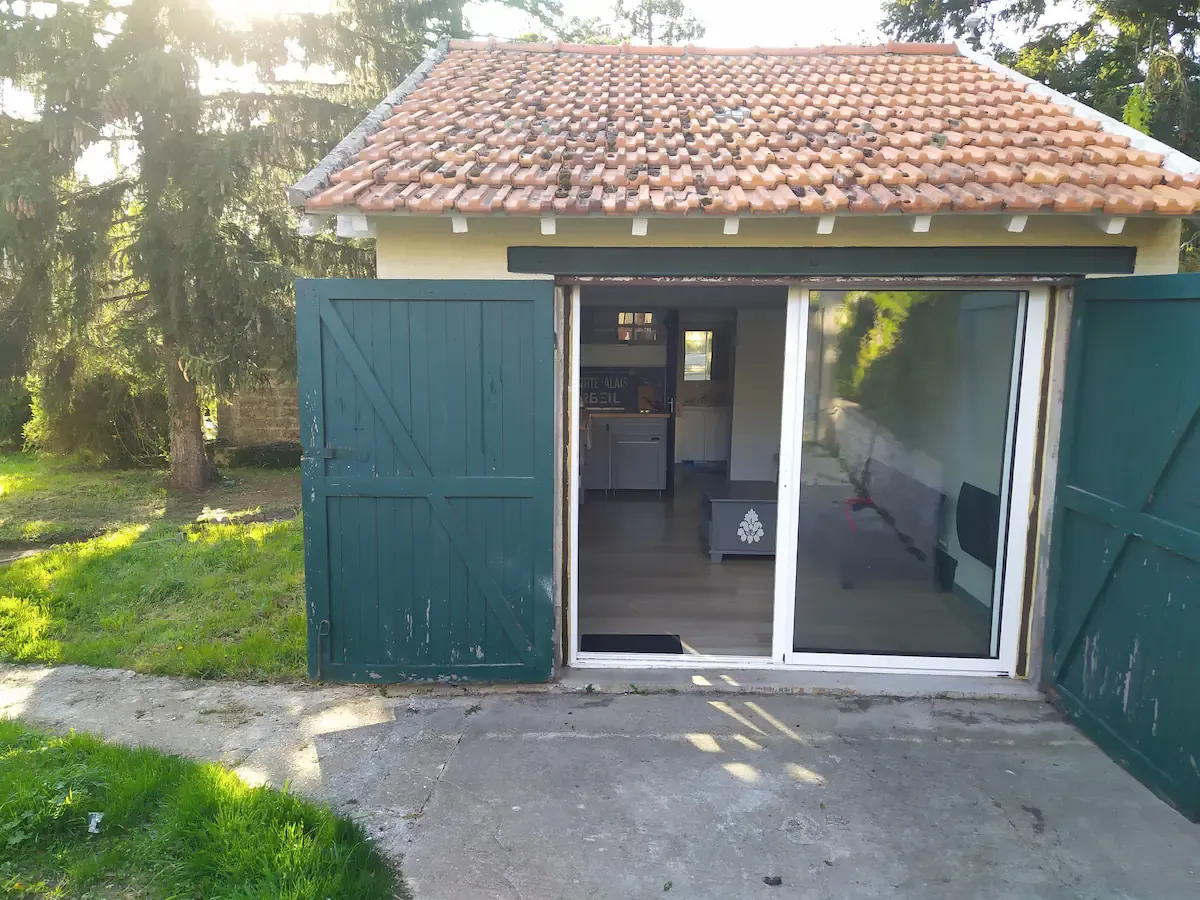 Studio avec accès rivière