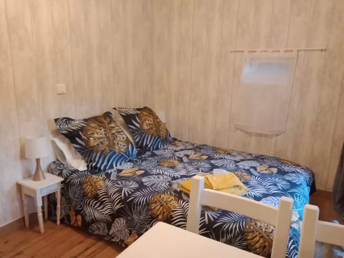 Havre de paix pour 6 voyageurs avec vue sur l'étang