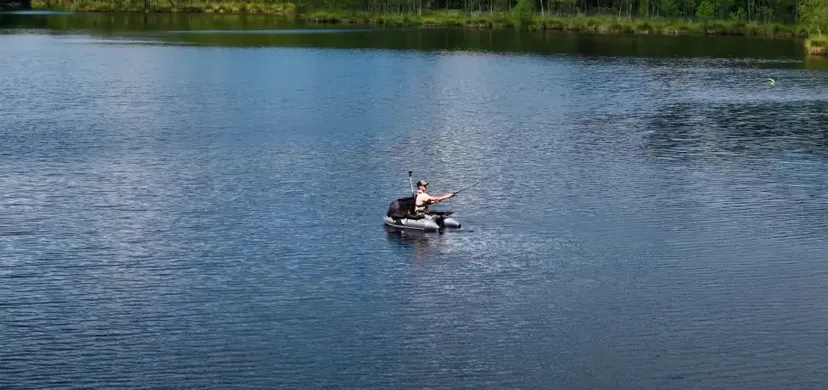 Gite de pêche, 2 étangs de 12ha en déconnexion totale au cœur de la nature