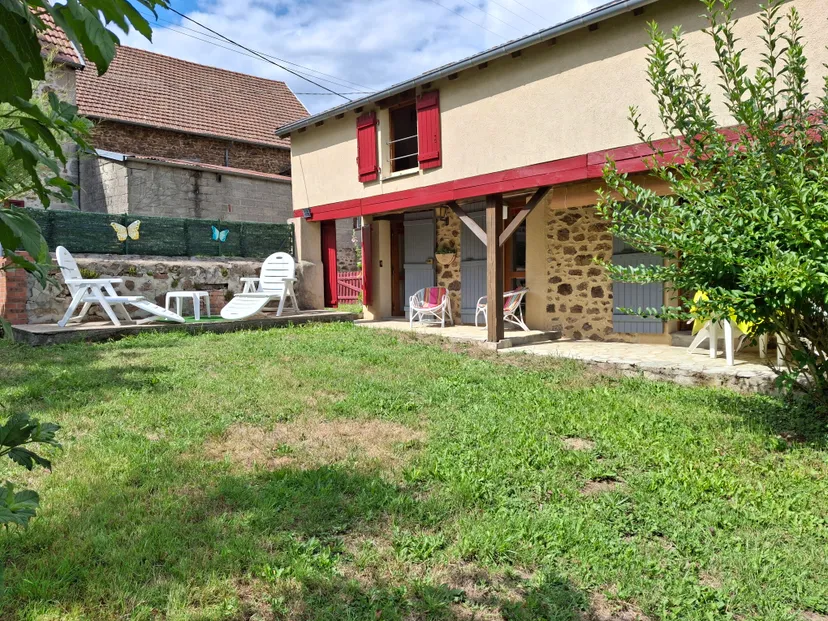 Gite trois personnes avec son étang privé