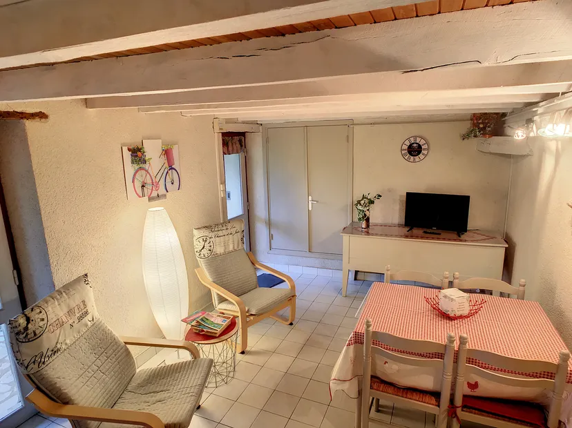 Gite trois personnes avec son étang privé