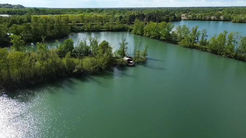 Holiday rental 20min from Mont de Marsan with a lake of 49.42 ac for fishing