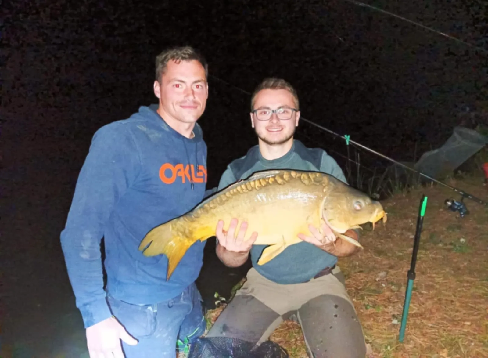 Joli chalet-terrasse avec son étang sauvage en Saône et Loire