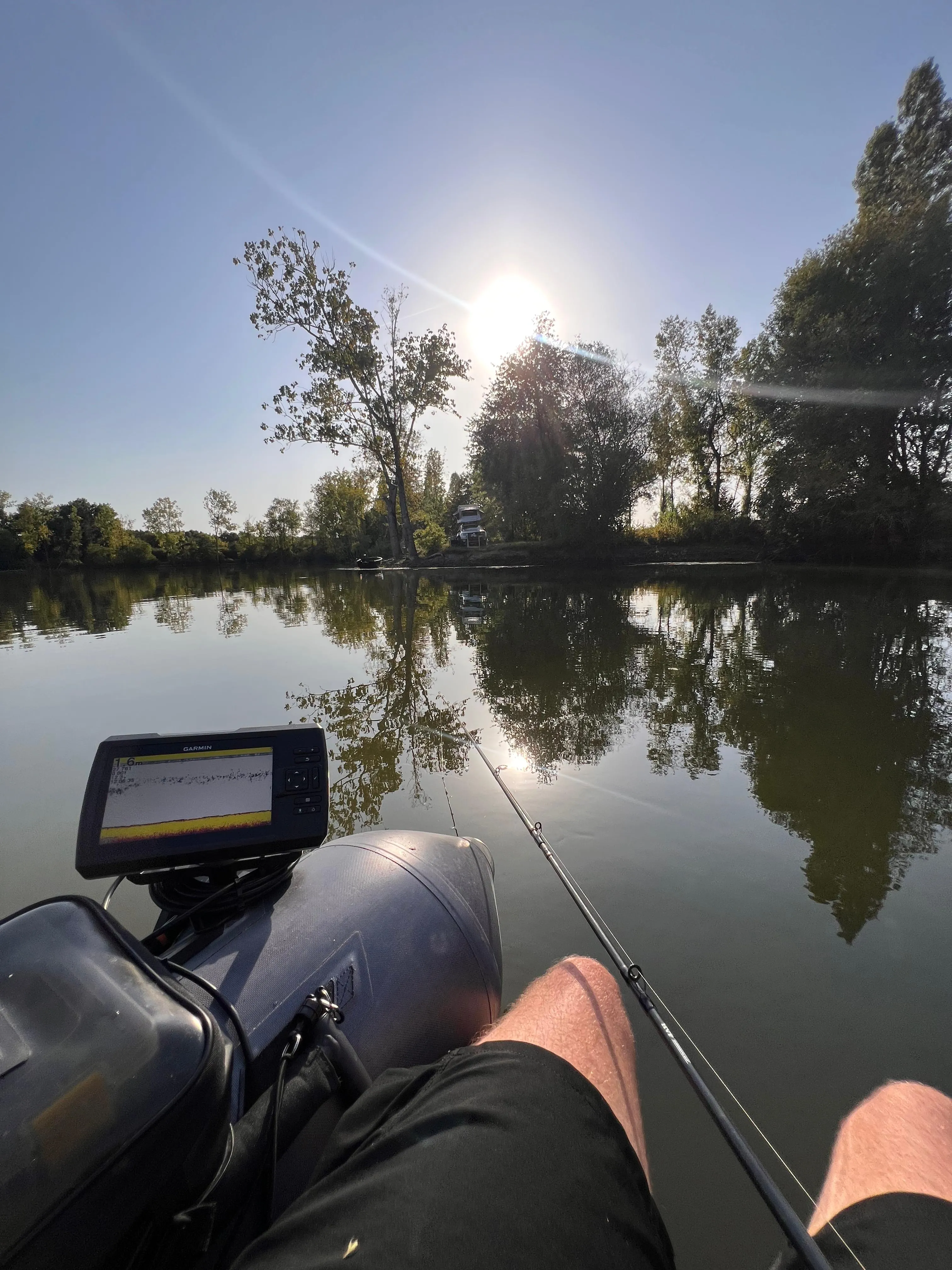 Ponds of 2x 7.41 ac for rent in the Landes with cottage by pond