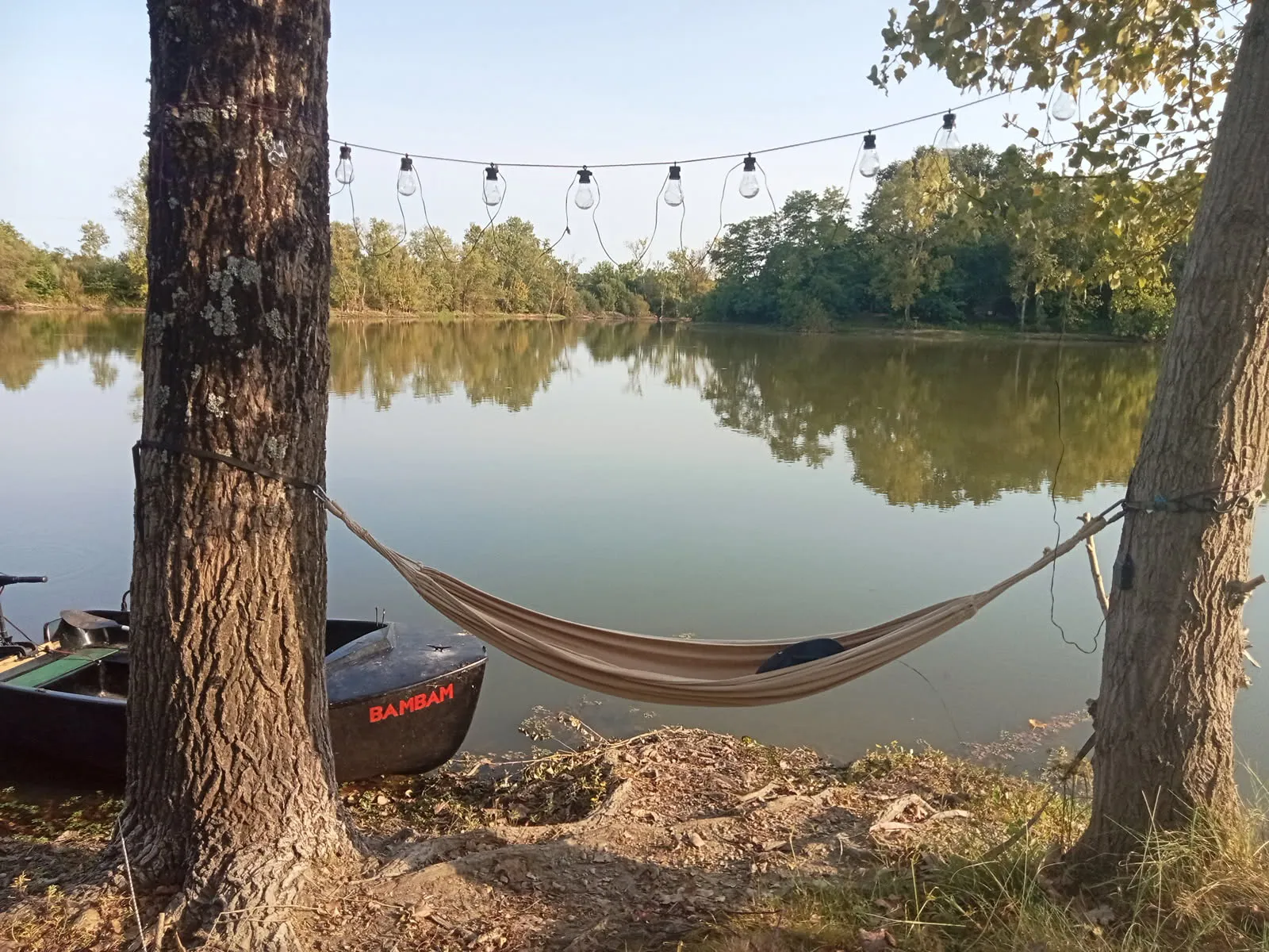 Ponds of 2x 7.41 ac for rent in the Landes with cottage by pond