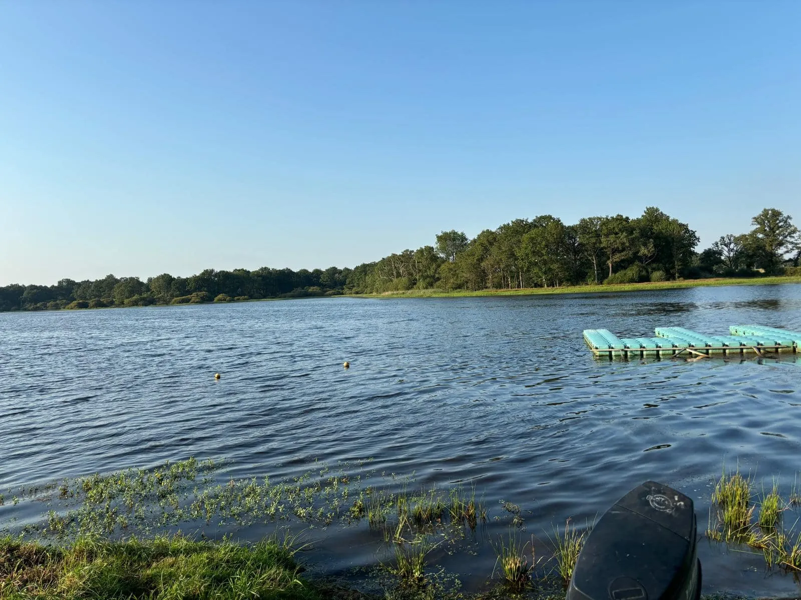 Pêche aux carnassiers superbe étang de 26ha au bord d’un château