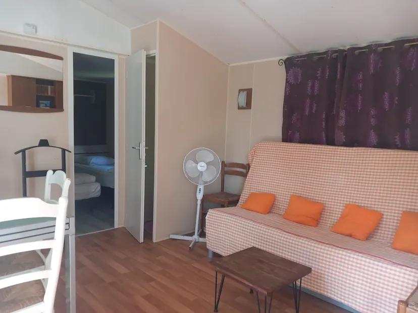 Mobil home confortable avec 6 couchages max - étang privé et piscine - Bast