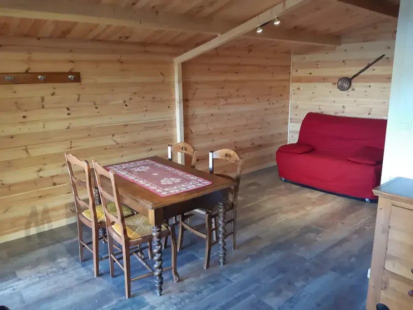 Chalet avec un magnifique étang de pêche de 4ha au cœur de la Touraine