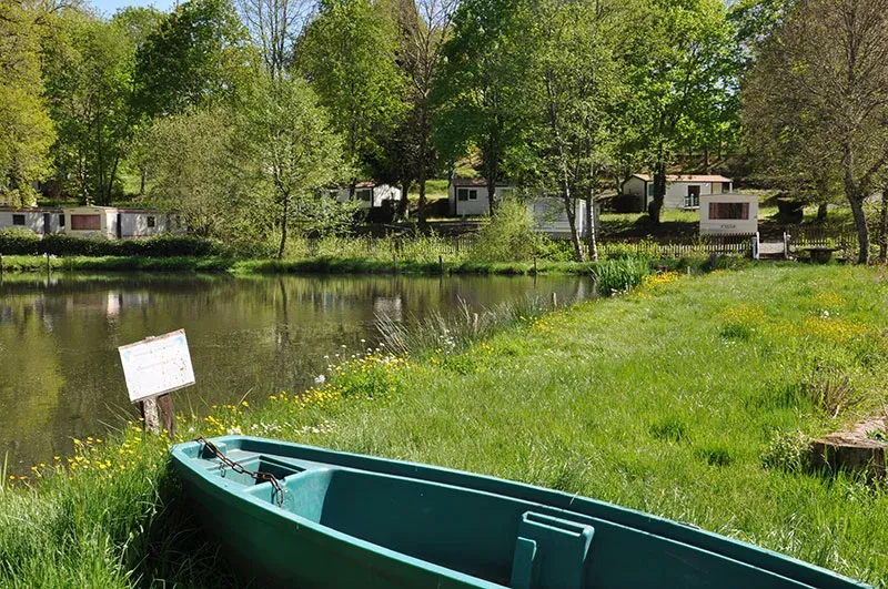 Chalet familial en Dordogne, au cœur du Périgord avec ses étangs de pêche