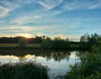 Etang au coeur des champs à louer pour un weekend