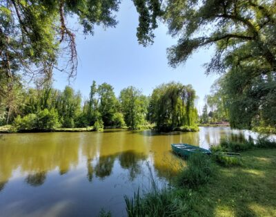 Terrain de loisir avec son étang de pêche