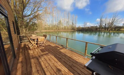 Chalet studio les pieds dans l’eau