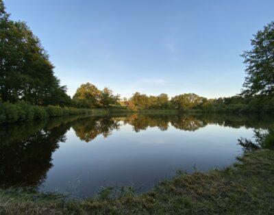 Étang au cœur de la creuse