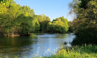 Location étang pour pêcher et garer son camping car