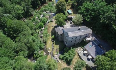 Gîte Moulin de Record 5 personnes au bord d’une rivière poissonneuse