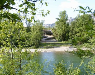 Villa d’architecte avec plage privée au cœur des Gorges du Tarn