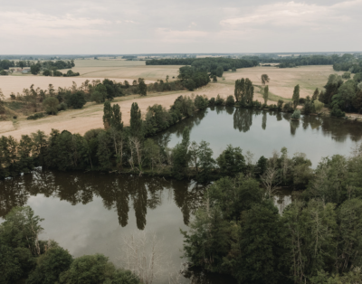 Louez 2 étangs avec une chambre tout équipée + camping autorisé dans l’eure